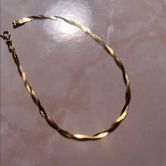 14k Gold Twisted Bracelet - Picture 5 of 5